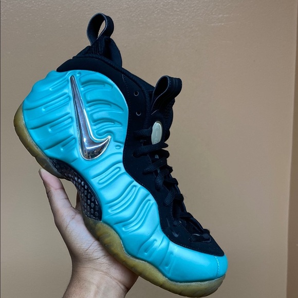 Nike Foamposite Pro “Island Green” Size 10 - Picture 6 of 17